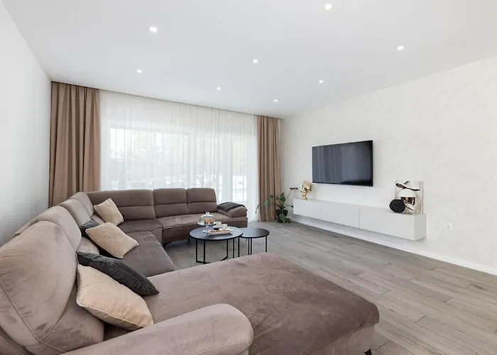 Vanja Villa